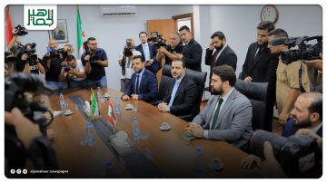 لقطات من اجتماع وزير الخارجية والمغتربين أسعد حسن الشيباني والوفد المرافق له، مع وزير الخارجية اللبناني يوسف رجي في بيروت.