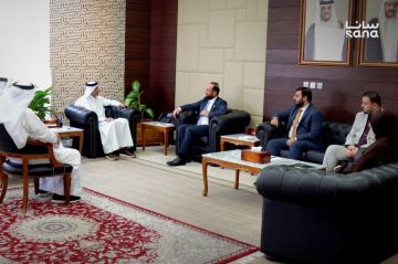 وزير الإعلام يزور المؤسسة القطرية للإعلام ومكتب الاتصال الحكومي في الدوحة وزير الإعلام يزور المؤسسة القطرية للإعلام ومكتب الاتصال الحكومي في الدوحة