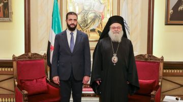 الرئيس الشرع يزور الكنيسة المريمية بدمشق القديمة ويلتقي البطريرك يوحنا العاشر الرئيس الشرع يزور الكنيسة المريمية بدمشق القديمة ويلتقي البطريرك يوحنا العاشر