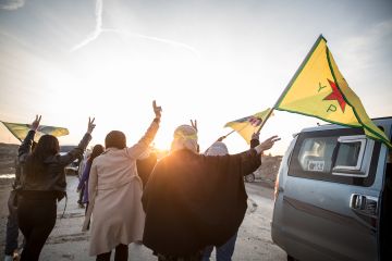 وكالة: اجتماعات مرتقبة بين قسد ودمشق خارج سوريا بطلب أمريكي