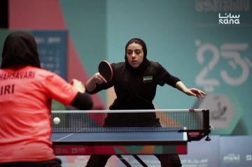 اللاعبة السورية هند ظاظا تحرز فضية كرة الطاولة بدورة التضامن الإسلامي اللاعبة السورية هند ظاظا تحرز فضية كرة الطاولة بدورة التضامن الإسلامي