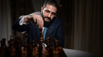 خلال زيارته واشنطن... الشرع يلعب الشطرنج خلال زيارته واشنطن... الشرع يلعب الشطرنج