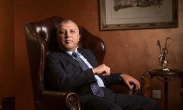 غسان عبود : هناك هواة يتلاعبون باقتصاد سوريا ( فيديو )