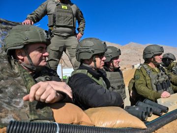 نتنياهو وكاتس يزوران موقعا في جنوب سوريا.. ودمشق تدين بـ أشد العبارات 