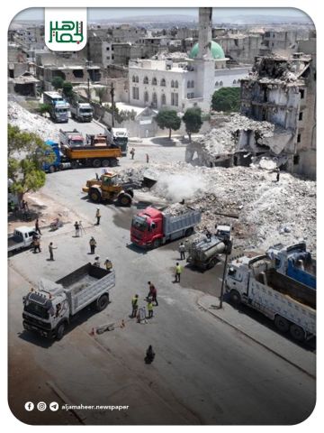 إزالة أكثر من 128 ألف متر مكعب من الأنقاض التي خلفها القصف في محافظة حلب إزالة أكثر من 128 ألف متر مكعب من الأنقاض التي خلفها القصف في محافظة حلب