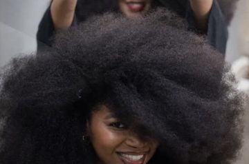 افريقية تدخل موسوعة غينيس بأضخم شعر طبيعي