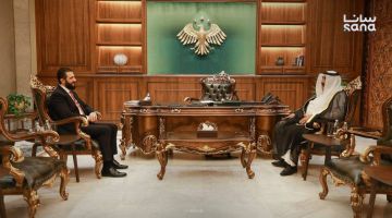 الرئيس الشرع يستقبل الشيخ مانع حميدي الجربا في قصر الشعب