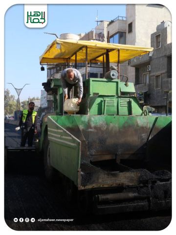 بدء أعمال تزفيت طرق مدينة سرمدا