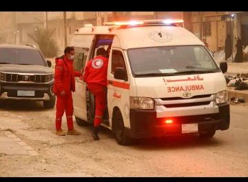 رغم الظروف الجوية الصعبة بسبب العاصفة الغبارية.. مسعفو الهلال في الحسكة يواصلون عملهم رغم الظروف الجوية الصعبة بسبب العاصفة الغبارية.. مسعفو الهلال في الحسكة يواصلون عملهم