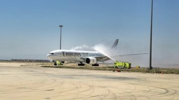 طيران الإمارات يكشف سبب إيقاف رحلاته إلى سوريا طيران الإمارات يكشف سبب إيقاف رحلاته إلى سوريا