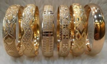 انخفاض نسبي للذهب مع تحسن في سعر صرف الليرة السورية