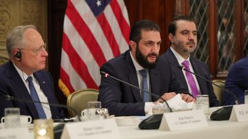 الشرع في لقاء مع غرفة التجارة الأمريكية: سوريا تفتح أبوابها للشراكات الاقتصادية المستدامة (صور)