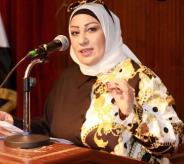 هناء داوودي: أكتب لأرضي ذاتي وأحجز مكاني بين الشعراء هناء داوودي: أكتب لأرضي ذاتي وأحجز مكاني بين الشعراء