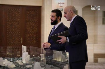 الرئيس الشرع يطلع على عدة مشاريع لإعادة التأهيل والتطوير العقاري بدمشق