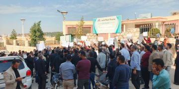إضراب الكرامة في الشمال السوري.. وزارة التربية تواجه مطالب حاسمة من المعلمين