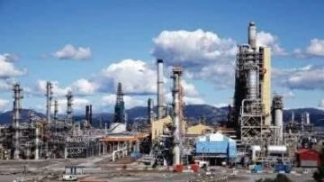 السورية للبترول : خطة لإغلاق مصفاة حمص واستبدالها بأخرى خارج المدينة السورية للبترول : خطة لإغلاق مصفاة حمص واستبدالها بأخرى خارج المدينة