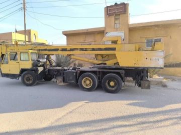 شركة الكهرباء في دير الزور ترفد قسم البوكمال برافعة إضافية لتسهيل الخدمة على المواطنين