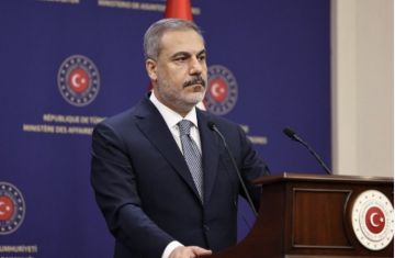 فيدان: الهيكلية الحالية لقوات قسد تهدد وحدة سوريا والأمن القومي التركي