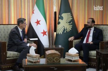 وزير الإعلام يبحث مع وفد من معهد الشرق الأوسط التعاون الإعلامي المشترك وزير الإعلام يبحث مع وفد من معهد الشرق الأوسط التعاون الإعلامي المشترك