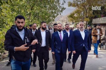 وزير الإعلام يقدم تعازيه لذوي شهداء بلدة بيت جن جراء العدوان الإسرائيلي وزير الإعلام يقدم تعازيه لذوي شهداء بلدة بيت جن جراء العدوان الإسرائيلي