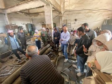 زيارة ميدانية لطلاب كلية الهندسة الكهربائية والميكانيكية إلى منطقة الصناعة في دير الزور