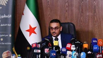 لجنة التحقيق في إحداث السويداء: طلبنا تمديد عملنا لمدة شهرين.. والإفادات نفت وجود مقاتلين أجانب لجنة التحقيق في إحداث السويداء: طلبنا تمديد عملنا لمدة شهرين.. والإفادات نفت وجود مقاتلين أجانب