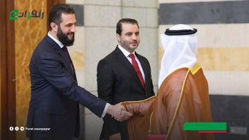 الرئيس الشرع يتقبل أوراق اعتماد سفير دولة الإمارات العربية المتحدة لدى سوريا الرئيس الشرع يتقبل أوراق اعتماد سفير دولة الإمارات العربية المتحدة لدى سوريا