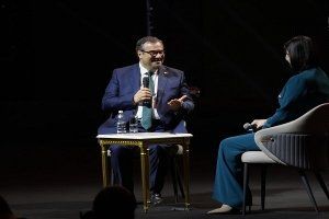 حاكم المركزي السوري يؤكد : تبديل العملة لن يؤثر على سعر الصرف حاكم المركزي السوري يؤكد : تبديل العملة لن يؤثر على سعر الصرف