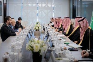 سوريا والسعودية تبحثان إنشاء مدن صناعية وتعزيز التعاون الاقتصادي في الرياض