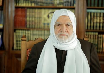 مفتي سوريا: الثورة قامت على الأخلاق والمرحلة القادمة للبناء وترسيخ السلم مفتي سوريا: الثورة قامت على الأخلاق والمرحلة القادمة للبناء وترسيخ السلم