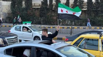 السوريون ما بين آمال وآلام بعد عام من سقوط الأسد