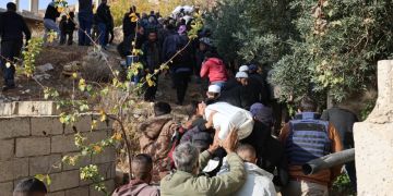 الاعتداء الإسرائيلي في بيت جن.. إدانات واسعة وإصرار سوري على الحوار الدبلوماسي الاعتداء الإسرائيلي في بيت جن.. إدانات واسعة وإصرار سوري على الحوار الدبلوماسي