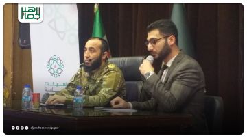 العميد الجاسم يقدم سردية حية عن مسار الثورة السورية في جامعة حلب العميد الجاسم يقدم سردية حية عن مسار الثورة السورية في جامعة حلب