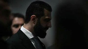 كيف يقرأ محرر الشؤون الدولية في بي بي سي الحياة في سوريا بعد عام على سقوط الأسد؟ كيف يقرأ محرر الشؤون الدولية في بي بي سي الحياة في سوريا بعد عام على سقوط الأسد؟