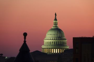 إعلام: الكونغرس الأمريكي يتحرك نحو إلغاء عقوبات قيصر الصارمة على سوريا إعلام: الكونغرس الأمريكي يتحرك نحو إلغاء عقوبات قيصر الصارمة على سوريا