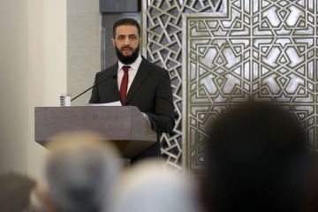 الشرع: إذا فرطنا بإنجازات الثورة فسندفع أثمانا مضاعفة عما دفعناه في 14 عاما الشرع: إذا فرطنا بإنجازات الثورة فسندفع أثمانا مضاعفة عما دفعناه في 14 عاما