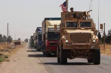 انسحاب قافلة للتحالف الدولي من قاعدة قسرك شمالي الحسكة باتجاه الحدود العراقية انسحاب قافلة للتحالف الدولي من قاعدة قسرك شمالي الحسكة باتجاه الحدود العراقية