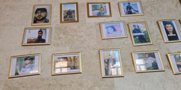 بيانون بريف حلب تحيي ذكرى شهدائها وفي مقدمتهم أنس البيانوني بيانون بريف حلب تحيي ذكرى شهدائها وفي مقدمتهم أنس البيانوني