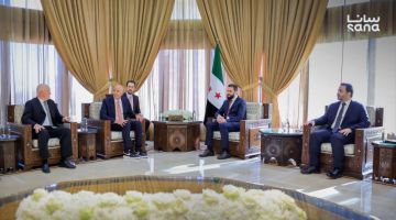 الرئيس الشرع يبحث مع المبعوث الأمريكي الخاص إلى سوريا القضايا ذات الاهتمام المشترك الرئيس الشرع يبحث مع المبعوث الأمريكي الخاص إلى سوريا القضايا ذات الاهتمام المشترك