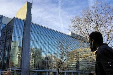 السعودية وقطر تسددان ديون سوريا لدى البنك الدولي السعودية وقطر تسددان ديون سوريا لدى البنك الدولي