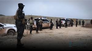 الأمن العام يداهم منازل قياديين سابقين باللواء الثامن في محافظة درعا