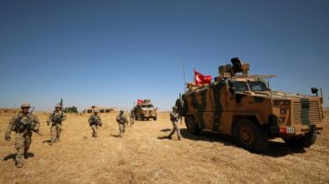 الدفاع التركية: اتفقنا مع سوريا على إنشاء مركز عمليات مشترك الدفاع التركية: اتفقنا مع سوريا على إنشاء مركز عمليات مشترك