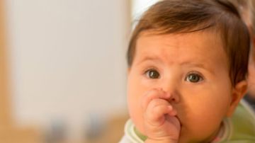  لحظة غفلة قد تكلف حياة .. طبيب سوري ينبه لأخطر أسباب اختناق الأطفال