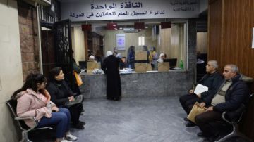 فصلوا تعسفيا بسبب مشاركتهم في الثورة.. إعادة أكثر من 14 ألف معلم إلى وظائفهم