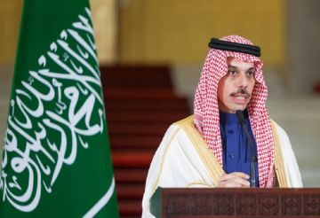 وزير خارجية السعودية: سوريا لن تكون لوحدها