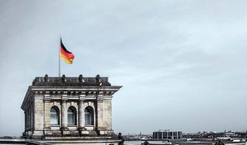 البرلمان الألماني يصادق على تعليق عمليات لم الشمل لفئة معينة من اللاجئين