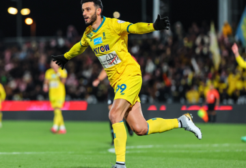 لماذا لم يلتحق عمر السومة ببعثة الوداد في كأس العالم للأندية حتى الآن؟