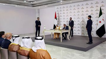 بحضور الشرع.. سوريا توقع اتفاقية امتياز مع موانئ دبي العالمية لمدة 30 عاما