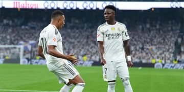 ريال مدريد يستهل مشواره بالدوري الإسباني لكرة القدم بالفوز على أوساسونا ريال مدريد يستهل مشواره بالدوري الإسباني لكرة القدم بالفوز على أوساسونا