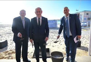 نتنياهو يضع حجر الأساس لممشى أفضل صديق لإسرائيل (صور)